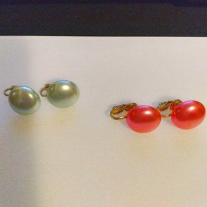 1980s Faux Pearl Clip-on earrings Pink and Green